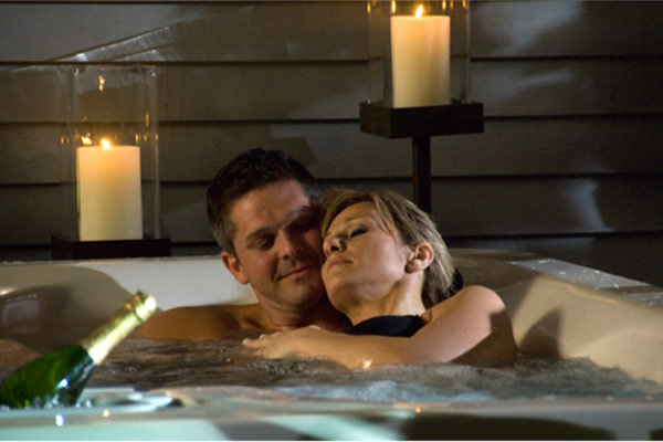 create atmosphere around hot tub