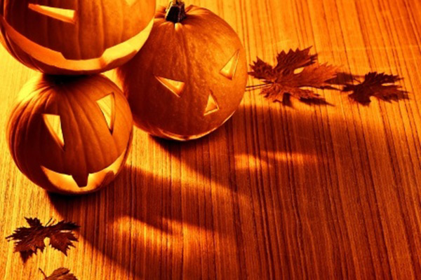 halloween-hot-tub-party